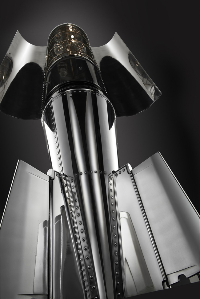 Extreme Upcycling - Cluster Bomb Drinks Cabinet 3 bomb_det1-860x1288